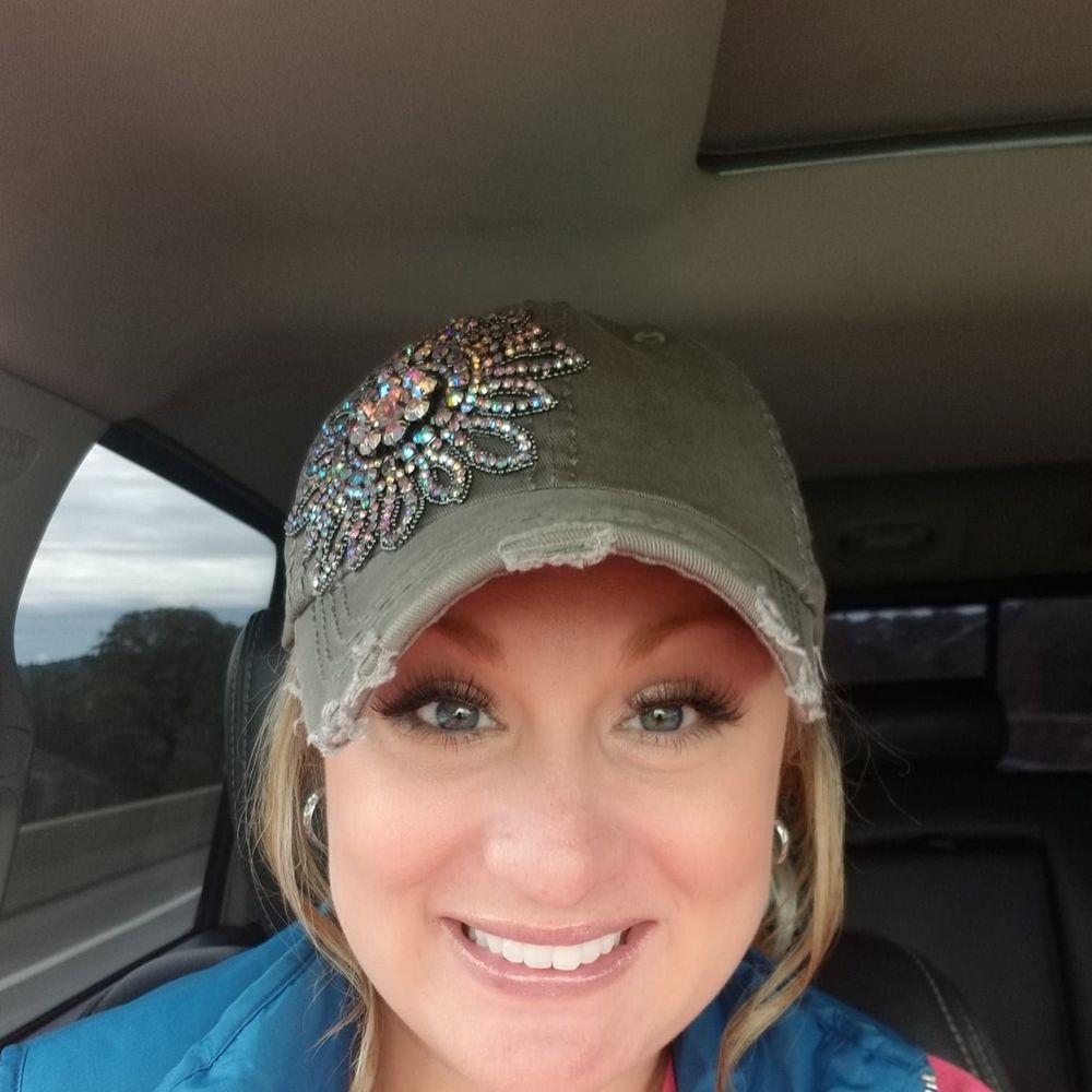 Meet your Posher, Courtney